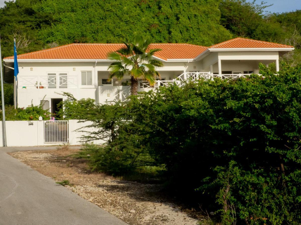 Villa Happy View Willibrordus Экстерьер фото
